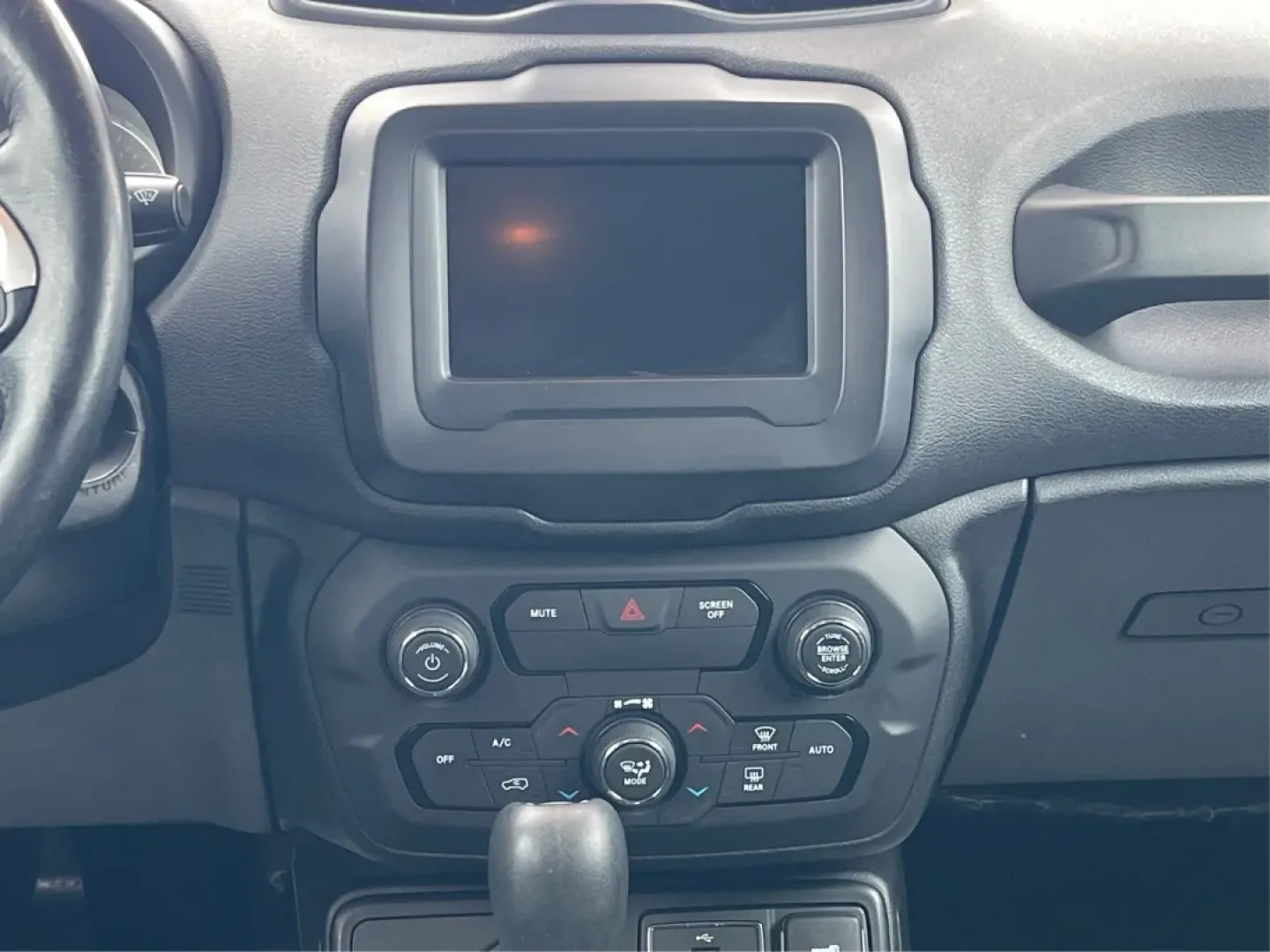 2018 Jeep Renegade Latitude 4x4 (ZACCJBBB5JP) with an Other engine, located at 1951 S Dayton Lakeview Rd., New Carlisle, OH, 45344, (937) 908-9800, 39.890999, -84.050255 - **Explore New Adventures with the 2018 Jeep Renegade Latitude 4x4!**<br /> <br /> Are you ready to elevate your adventures with a vehicle that perfectly balances style, comfort, and capability? Look no further than this striking 2018 Jeep Renegade Latitude 4x4, available now at Advantage Car and Cre - Photo#12