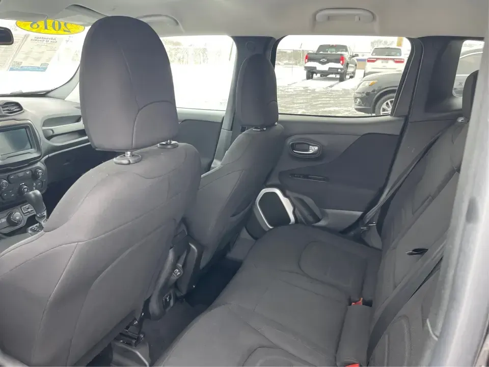 2018 Jeep Renegade Latitude 4x4 (ZACCJBBB5JP) with an 2.4L L4 DOHC 16V engine, 6M transmission, located at 8750 N County Rd 25A, Piqua, OH, 45356, (937) 908-9800, 40.164391, -84.232513 - **Explore New Adventures with the 2018 Jeep Renegade Latitude 4x4!**<br /> <br /> Are you ready to elevate your adventures with a vehicle that perfectly balances style, comfort, and capability? Look no further than this striking 2018 Jeep Renegade Latitude 4x4, available now at Advantage Car and Cre - Photo#10