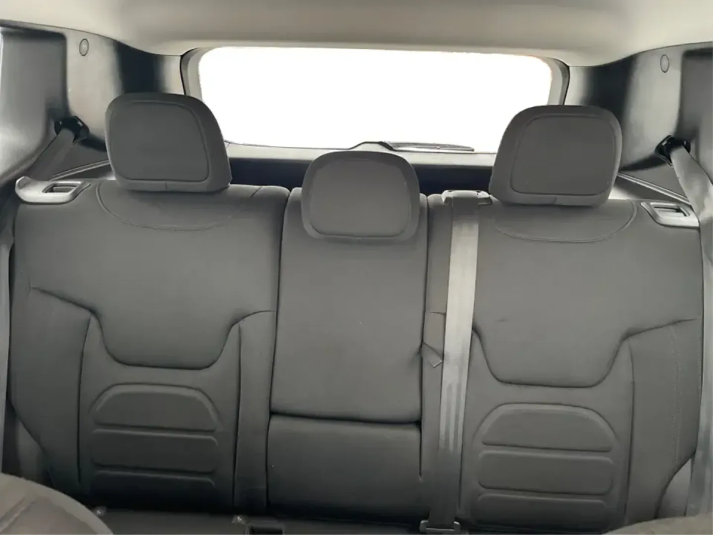 2018 Jeep Renegade Latitude 4x4 (ZACCJBBB5JP) with an 2.4L L4 DOHC 16V engine, 6M transmission, located at 8750 N County Rd 25A, Piqua, OH, 45356, (937) 908-9800, 40.164391, -84.232513 - **Explore New Adventures with the 2018 Jeep Renegade Latitude 4x4!**<br /> <br /> Are you ready to elevate your adventures with a vehicle that perfectly balances style, comfort, and capability? Look no further than this striking 2018 Jeep Renegade Latitude 4x4, available now at Advantage Car and Cre - Photo#13