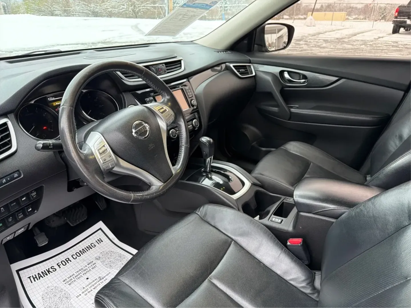 2015 Nissan Rogue SL (5N1AT2MV1FC) with an 2.5L I-4 DOHC engine, located at 8750 N County Rd 25A, Piqua, OH, 45356, (937) 908-9800, 40.164391, -84.232513 - **Adventure Awaits in the 2015 Nissan Rogue SL Perfect for Your Active Lifestyle!**<br /> <br /> Are you in search of a reliable SUV that can handle weekend getaways, family road trips, or daily commutes with ease? Look no further than this 2015 Nissan Rogue SL, available now at Advantage Car and C - Photo#9