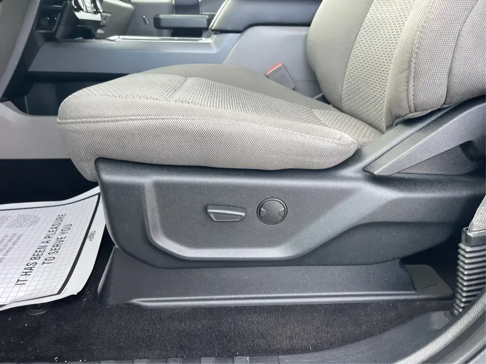 2019 Ford F-150 XLT (1FTFW1E42KK) with an 3.5L V6 DOHC 24V engine, 6A transmission, located at 8750 N County Rd 25A, Piqua, OH, 45356, (937) 908-9800, 40.164391, -84.232513 - **Experience Adventure and Reliability with the 2019 Ford F-150 XLT at Advantage Car and Credit - New Carlisle!**<br /> <br /> Are you in search of a vehicle that can keep up with your active lifestyle? Whether you're hauling the family for a weekend getaway, navigating daily commutes, or tackling o - Photo#17