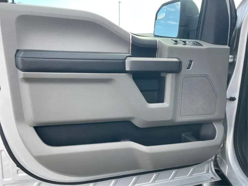 2019 Ford F-150 XLT (1FTFW1E42KK) with an 3.5L V6 DOHC 24V engine, 6A transmission, located at 8750 N County Rd 25A, Piqua, OH, 45356, (937) 908-9800, 40.164391, -84.232513 - **Experience Adventure and Reliability with the 2019 Ford F-150 XLT at Advantage Car and Credit - New Carlisle!**<br /> <br /> Are you in search of a vehicle that can keep up with your active lifestyle? Whether you're hauling the family for a weekend getaway, navigating daily commutes, or tackling o - Photo#18