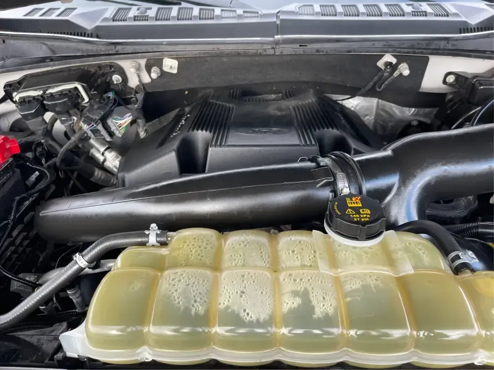 2019 Ford F-150 XLT (1FTFW1E42KK) with an 3.5L V6 DOHC 24V engine, 6A transmission, located at 1099 N County Rd 25A, Troy, OH, 45373, (937) 908-9800, 40.057079, -84.212883 - **Experience Adventure and Reliability with the 2019 Ford F-150 XLT at Advantage Car and Credit - New Carlisle!**<br /> <br /> Are you in search of a vehicle that can keep up with your active lifestyle? Whether you're hauling the family for a weekend getaway, navigating daily commutes, or tackling o - Photo#11