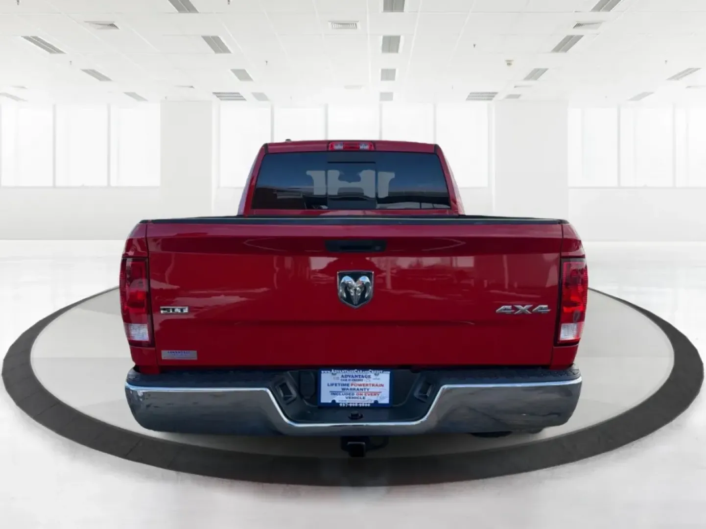 2016 Ram 1500 SLT (1C6RR7GT8GS) with an Other engine, located at 880 E. National Road, Vandalia, OH, 45377, (937) 908-9800, 39.891918, -84.183594 - 2016 Ram 1500 SLT - Photo#3