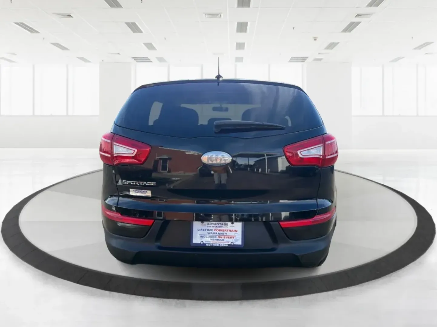 2013 Kia Sportage LX (KNDPB3A27D7) with an 2.4L I-4 DOHC engine, located at 8750 N County Rd 25A, Piqua, OH, 45356, (937) 908-9800, 40.164391, -84.232513 - **Discover Your Next Adventure with the 2013 Kia Sportage at Jamestown Auto Sales!**<br /> <br /> Are you ready to elevate your weekend adventures or make your daily commute more enjoyable? The 2013 Kia Sportage LX is your ticket to a versatile lifestyle, perfectly designed for those who crave both - Photo#3