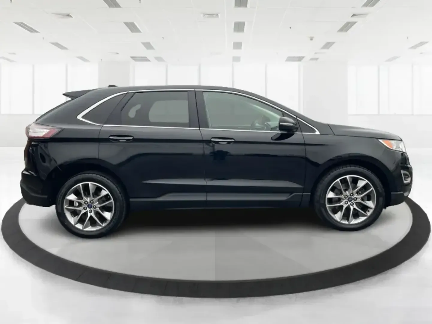 2017 Ford Edge Titanium (2FMPK4K86HB) with an 3.5L V6 DOHC 24V engine, 6A transmission, located at 8750 N County Rd 25A, Piqua, OH, 45356, (937) 908-9800, 40.164391, -84.232513 - Unleash your adventurous spirit with the 2017 Ford Edge Titanium SUV, now available at Advantage Car and Credit in New Carlisle, OH! This versatile vehicle is perfect for families on the go, commuters looking for comfort, or anyone who enjoys weekend adventures. With a spacious interior and robust c - Photo#1