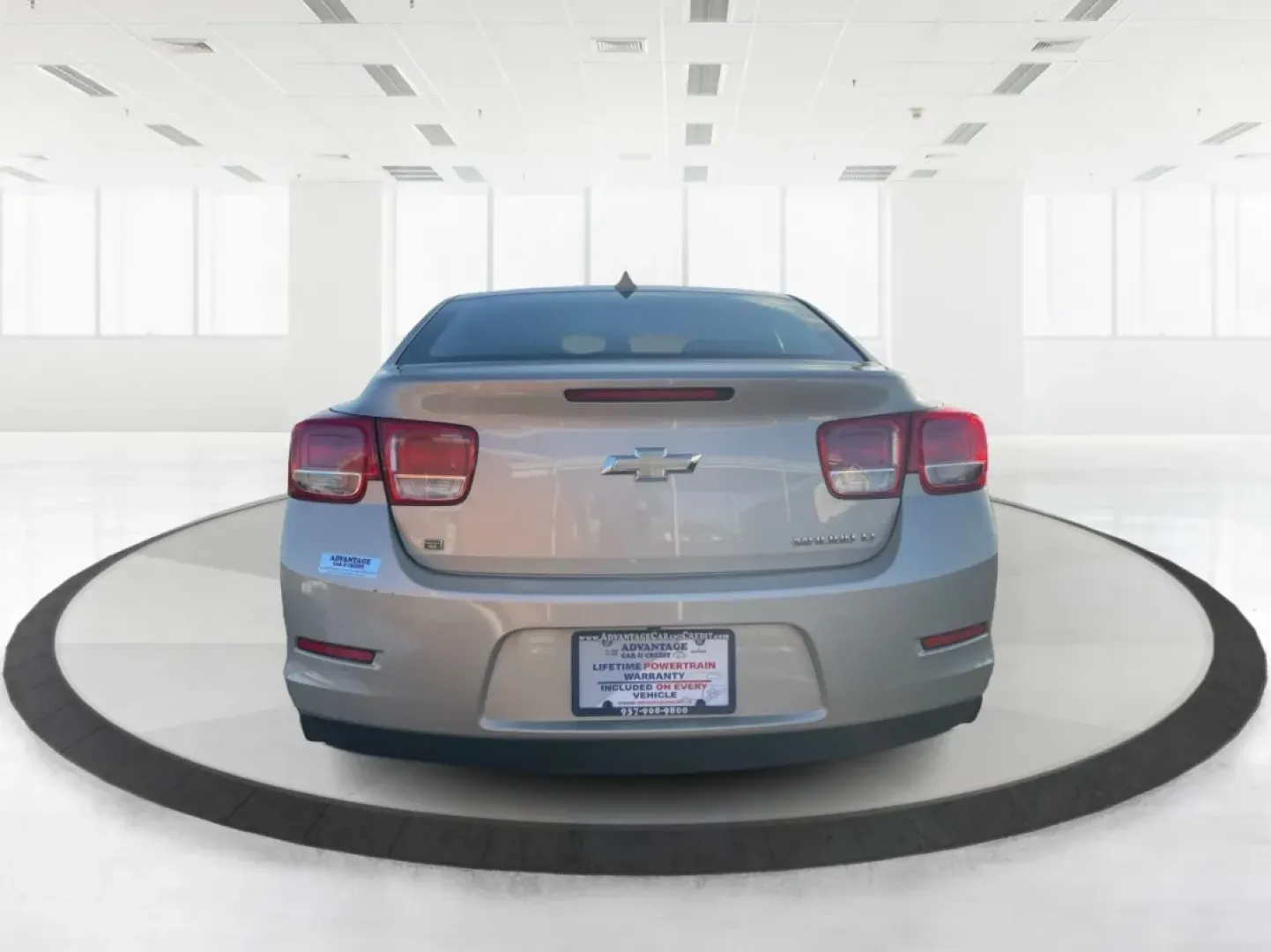 2014 Chevrolet Malibu 1LT (1G11C5SL7EF) with an ECOTEC 2.5L I-4 gasoline direct injection engine, located at 1230 East Main St, Xenia, OH, 45385, (937) 908-9800, 39.688026, -83.910172 - Are you ready to elevate your daily commute or make unforgettable memories on weekend adventures? The 2014 Chevrolet Malibu 1LT, now available at Advantage Car and Credit in Xenia, OH, is the perfect sedan for those seeking a reliable, stylish, and feature-packed vehicle without breaking the bank. W - Photo#3