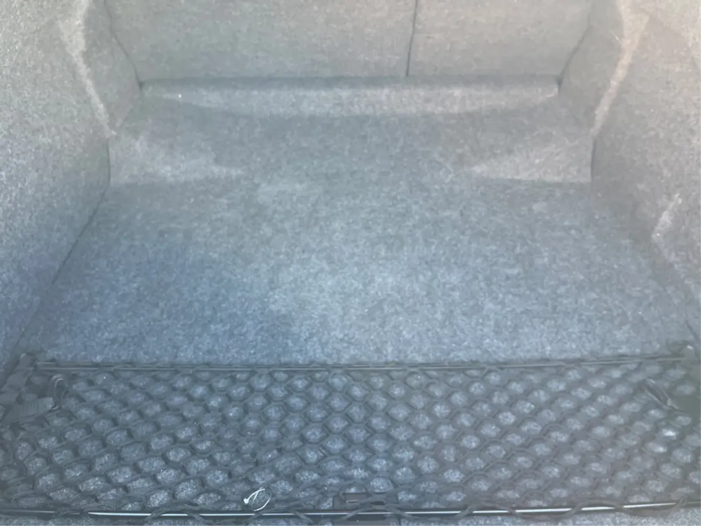 2014 Chevrolet Malibu 1LT (1G11C5SL7EF) with an ECOTEC 2.5L I-4 gasoline direct injection engine, located at 1230 East Main St, Xenia, OH, 45385, (937) 908-9800, 39.688026, -83.910172 - Are you ready to elevate your daily commute or make unforgettable memories on weekend adventures? The 2014 Chevrolet Malibu 1LT, now available at Advantage Car and Credit in Xenia, OH, is the perfect sedan for those seeking a reliable, stylish, and feature-packed vehicle without breaking the bank. W - Photo#12