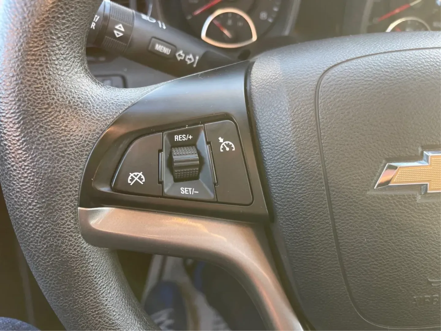 2014 Chevrolet Malibu 1LT (1G11C5SL7EF) with an ECOTEC 2.5L I-4 gasoline direct injection engine, located at 1230 East Main St, Xenia, OH, 45385, (937) 908-9800, 39.688026, -83.910172 - Are you ready to elevate your daily commute or make unforgettable memories on weekend adventures? The 2014 Chevrolet Malibu 1LT, now available at Advantage Car and Credit in Xenia, OH, is the perfect sedan for those seeking a reliable, stylish, and feature-packed vehicle without breaking the bank. W - Photo#16