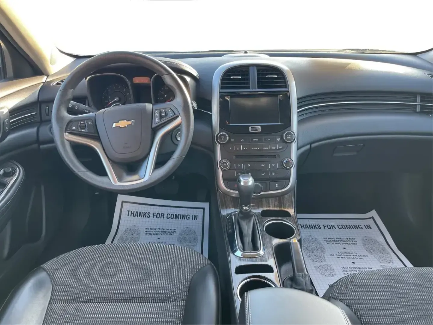 2014 Chevrolet Malibu 1LT (1G11C5SL7EF) with an ECOTEC 2.5L I-4 gasoline direct injection engine, 6-Speed Automatic transmission, located at 880 E. National Road, Vandalia, OH, 45377, (937) 908-9800, 39.891918, -84.183594 - Are you ready to elevate your daily commute or make unforgettable memories on weekend adventures? The 2014 Chevrolet Malibu 1LT, now available at Advantage Car and Credit in Xenia, OH, is the perfect sedan for those seeking a reliable, stylish, and feature-packed vehicle without breaking the bank. W - Photo#21