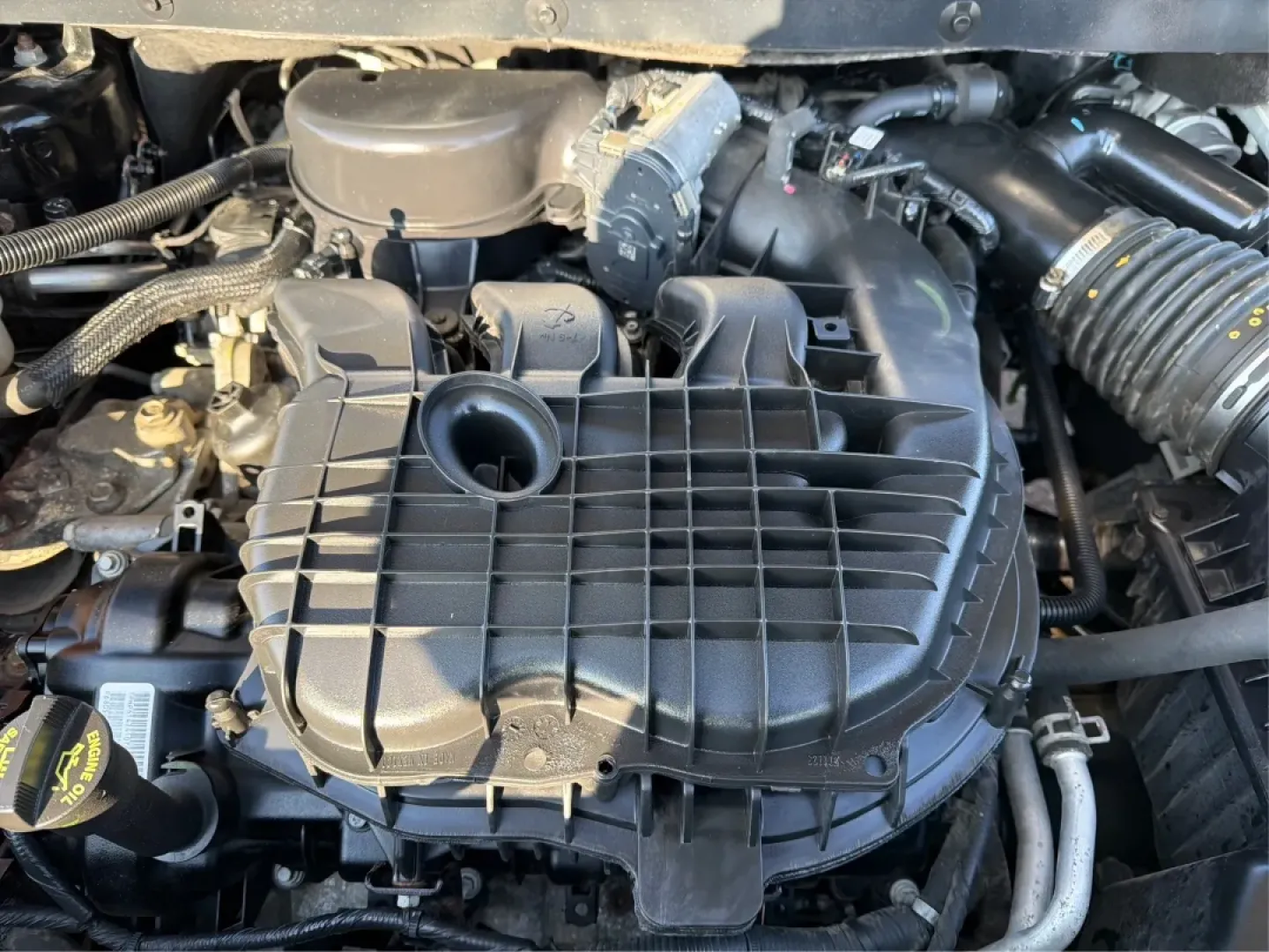 2014 Dodge Journey R/T (3C4PDCEG9ET) with an 3.6L V-6 DOHC engine, located at 1184 Kauffman Ave, Fairborn, OH, 45324, (937) 908-9800, 39.807072, -84.030914 - **Unleash Your Adventurous Spirit with the 2014 Dodge Journey R/T** <br /> <br /> If you're seeking a versatile SUV that seamlessly fits into your active lifestyle, look no further than the 2014 Dodge Journey R/T available at Advantage Car and Credit in Fairborn, OH. Perfect for family road trips, w - Photo#11