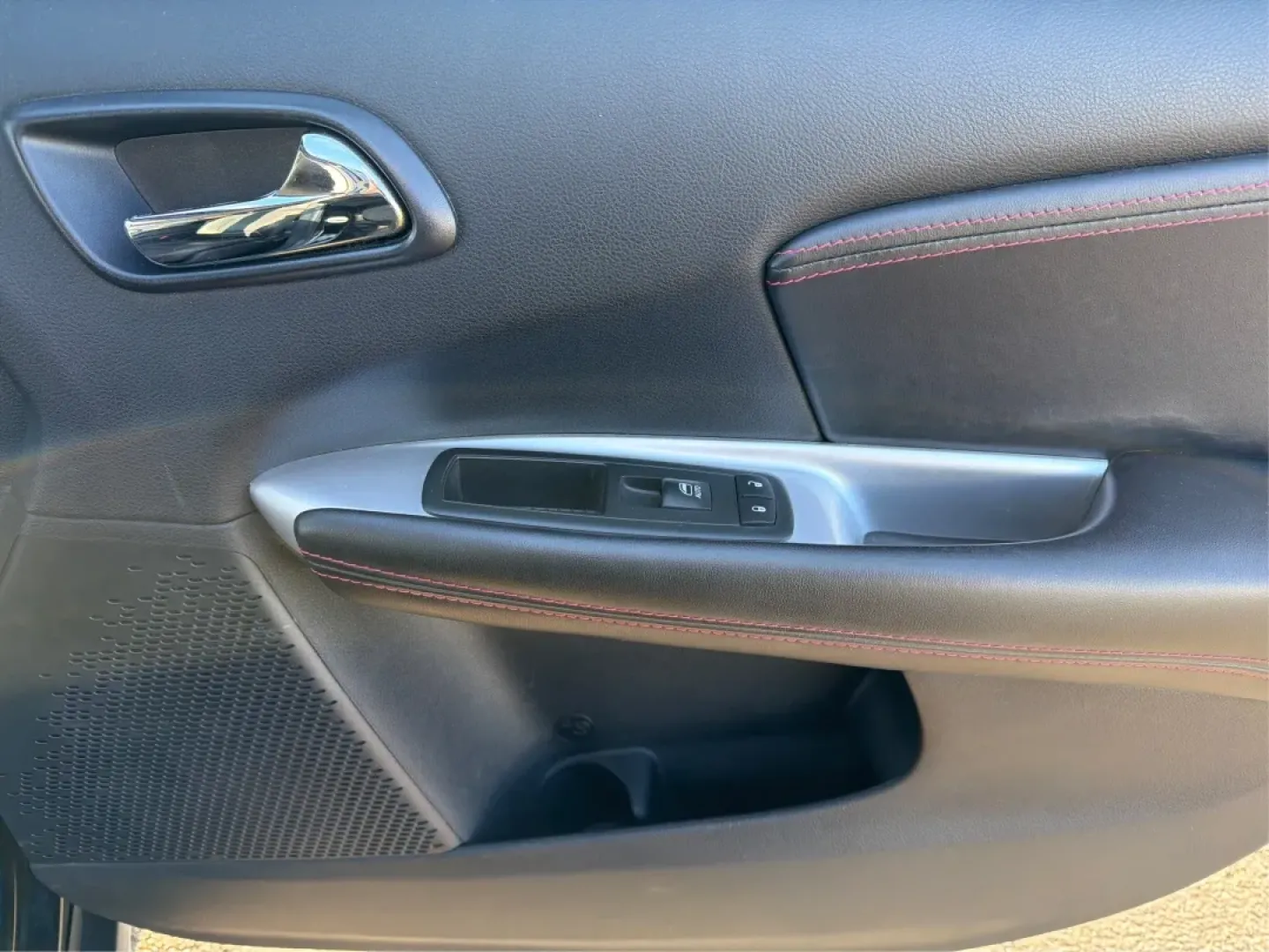 2014 Dodge Journey R/T (3C4PDCEG9ET) with an 3.6L V-6 DOHC engine, located at 1184 Kauffman Ave, Fairborn, OH, 45324, (937) 908-9800, 39.807072, -84.030914 - **Unleash Your Adventurous Spirit with the 2014 Dodge Journey R/T** <br /> <br /> If you're seeking a versatile SUV that seamlessly fits into your active lifestyle, look no further than the 2014 Dodge Journey R/T available at Advantage Car and Credit in Fairborn, OH. Perfect for family road trips, w - Photo#19