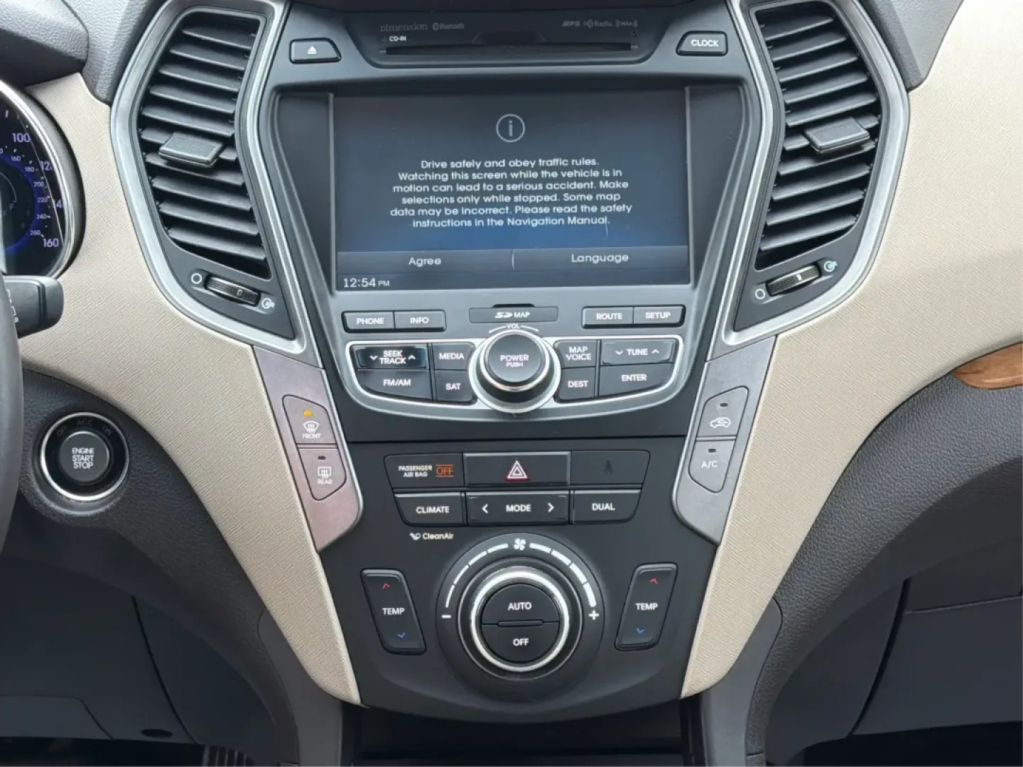 2014 Hyundai Santa Fe 2.4L (5XYZUDLB7EG) with an Theta II 2.4L I-4 gasoline direct injection engine, located at 1099 N County Rd 25A, Troy, OH, 45373, (937) 908-9800, 40.057079, -84.212883 - **Explore the Open Road with Ease: 2014 Hyundai Santa Fe at Advantage Car and Credit - Troy**<br /> <br /> Are you ready to take your family adventures to the next level? The 2014 Hyundai Santa Fe is designed for those seeking comfort, style, and ample space for everything life throws your way-perfe - Photo#13