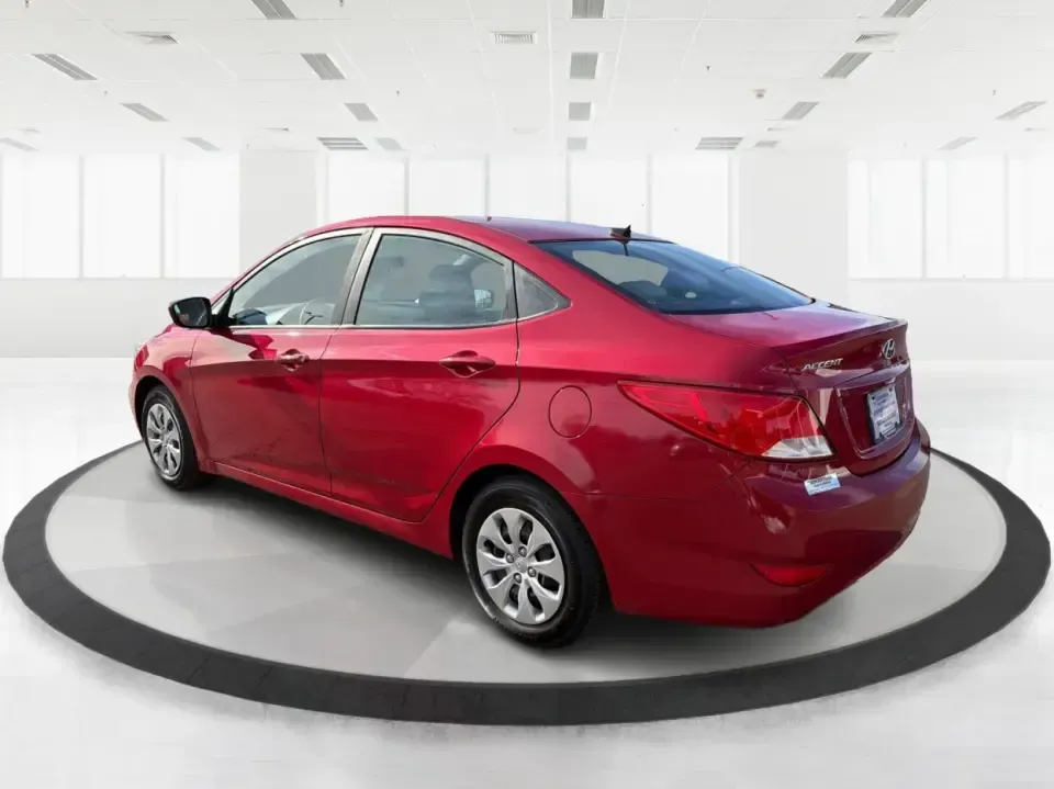 2016 Hyundai Accent SE (KMHCT4AE7GU) with an 1.6L I-4 gasoline direct injection engine, 6A transmission, located at 880 E. National Road, Vandalia, OH, 45377, (937) 908-9800, 39.891918, -84.183594 - **Discover Your Next Adventure with This 2016 Hyundai Accent SE Sedan!**<br /> <br /> Are you looking for a reliable vehicle to elevate your daily commute or weekend getaways? Look no further than the stunning 2016 Hyundai Accent SE Sedan available at Advantage Car and Credit. Located at 1951 S Dayt - Photo#4