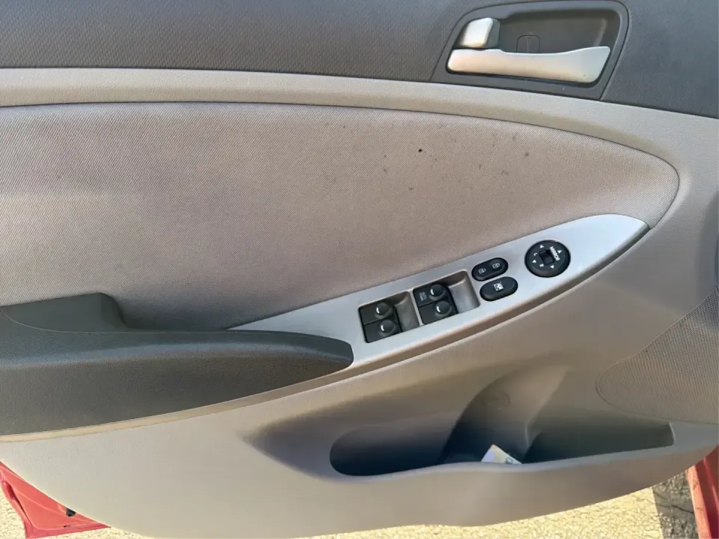 2016 Hyundai Accent SE 4-Door 6A (KMHCT4AE7GU) with an 1.6L L4 DOHC 16V engine, 6A transmission, located at 880 E. National Road, Vandalia, OH, 45377, (937) 908-9800, 39.891918, -84.183594 - Need a smart, budget-friendly commuter that still feels comfortable for everyday life around Vandalia and the Dayton area? This **2016 Hyundai Accent SE** in **Boston Red Metallic** is a practical sedan for busy schedules-perfect for the daily run up **I75**, quick errands along **E. National Road** - Photo#16