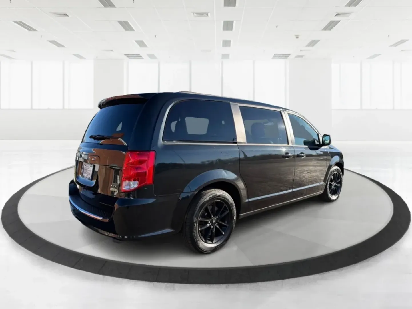 2019 Dodge Grand Caravan GT (2C4RDGEG3KR) with an Pentastar 3.6L V-6 DOHC engine, located at 8750 N County Rd 25A, Piqua, OH, 45356, (937) 908-9800, 40.164391, -84.232513 - Step into the world of family adventures and daily commutes with the 2019 Dodge Grand Caravan GT, now available at Advantage Car and Credit - Piqua in Piqua, OH. Whether you're shuttling the kids to soccer practice or planning a weekend getaway, this versatile passenger van is designed to meet all y - Photo#2