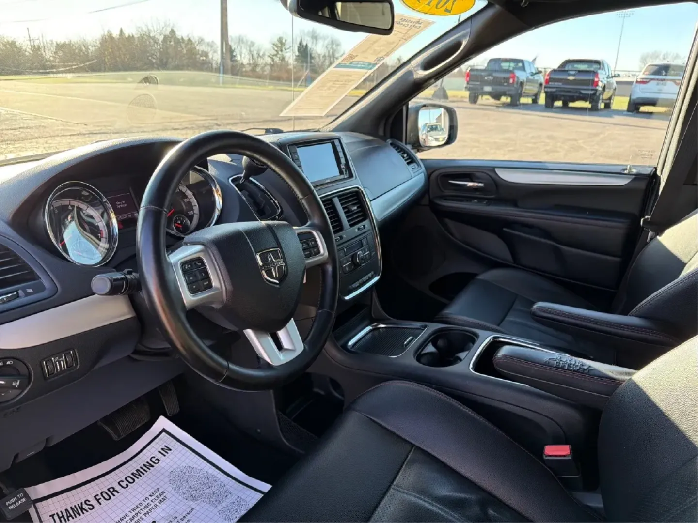 2019 Dodge Grand Caravan GT (2C4RDGEG3KR) with an Pentastar 3.6L V-6 DOHC engine, located at 8750 N County Rd 25A, Piqua, OH, 45356, (937) 908-9800, 40.164391, -84.232513 - Step into the world of family adventures and daily commutes with the 2019 Dodge Grand Caravan GT, now available at Advantage Car and Credit - Piqua in Piqua, OH. Whether you're shuttling the kids to soccer practice or planning a weekend getaway, this versatile passenger van is designed to meet all y - Photo#9