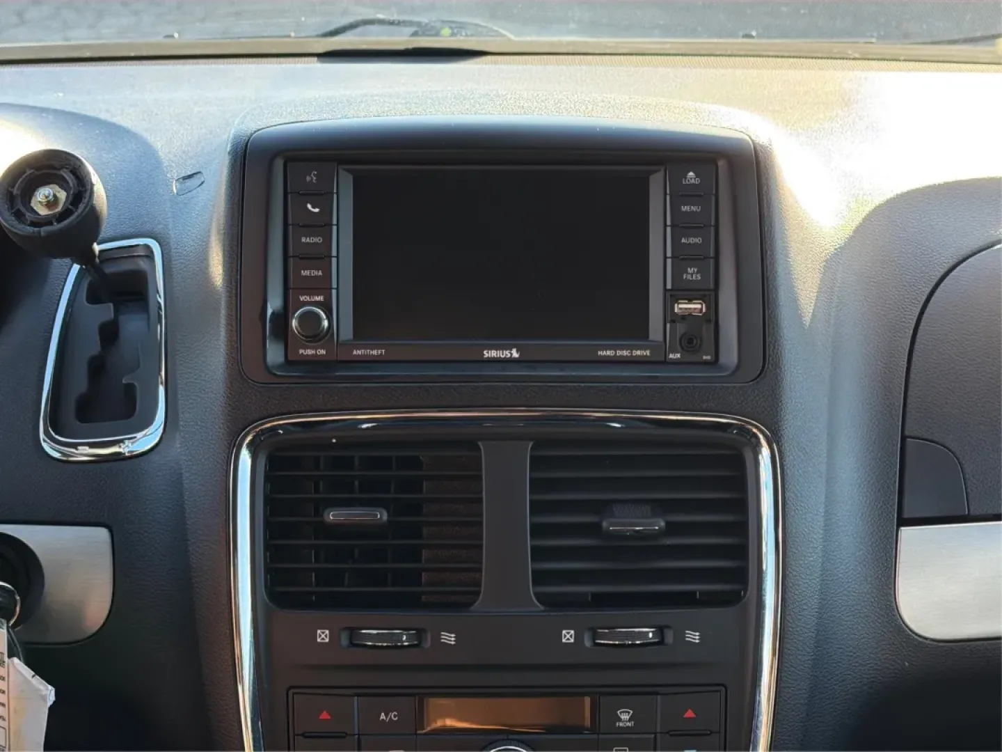 2019 Dodge Grand Caravan GT (2C4RDGEG3KR) with an Pentastar 3.6L V-6 DOHC engine, located at 8750 N County Rd 25A, Piqua, OH, 45356, (937) 908-9800, 40.164391, -84.232513 - Step into the world of family adventures and daily commutes with the 2019 Dodge Grand Caravan GT, now available at Advantage Car and Credit - Piqua in Piqua, OH. Whether you're shuttling the kids to soccer practice or planning a weekend getaway, this versatile passenger van is designed to meet all y - Photo#13