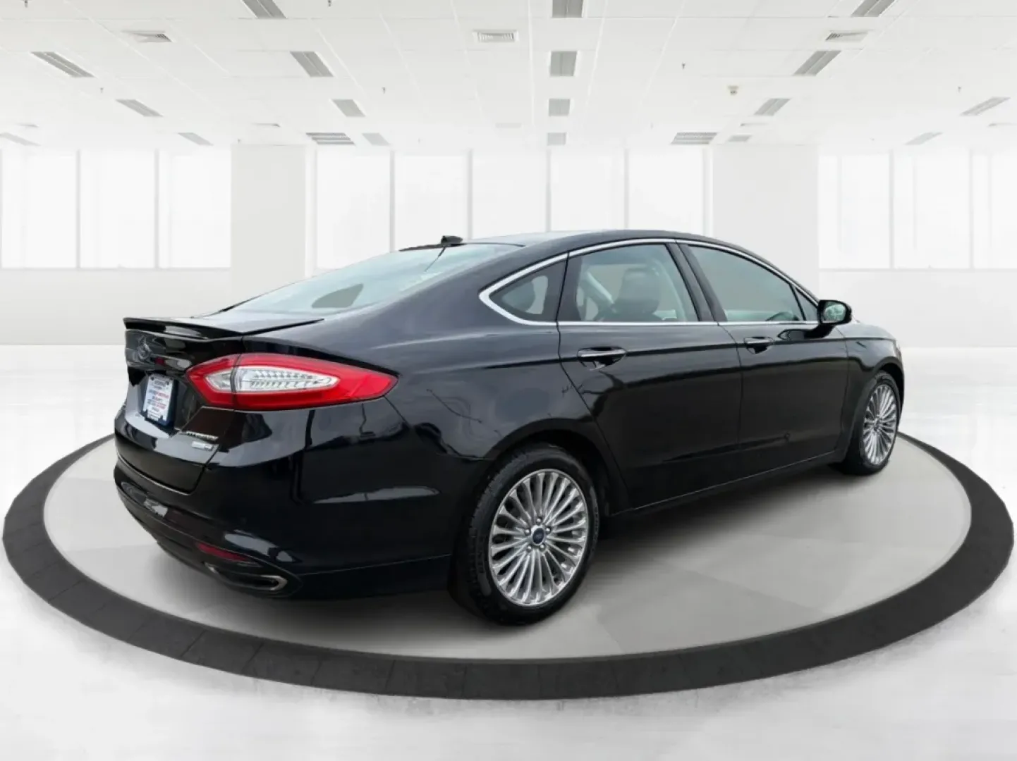 2016 Ford Fusion Titanium (3FA6P0D99GR) with an EcoBoost 2L I-4 gasoline direct injection engine, located at 8750 N County Rd 25A, Piqua, OH, 45356, (937) 908-9800, 40.164391, -84.232513 - **Experience Everyday Luxury with the 2016 Ford Fusion Titanium - Perfect for Your Active Lifestyle!**<br /> <br /> Elevate your daily commute or weekend getaways with the stunning 2016 Ford Fusion Titanium, now available at Advantage Car and Credit Piqua, located at 8750 N County Rd 25A, Piqua, OH - Photo#2