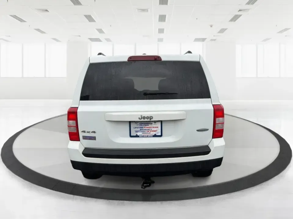 2016 Jeep Patriot Latitude (1C4NJRFB1GD) with an 2.4L I-4 DOHC engine, Automatic transmission, located at 880 E. National Road, Vandalia, OH, 45377, (937) 908-9800, 39.891918, -84.183594 - ### Discover Your Next Adventure with the 2016 Jeep Patriot Latitude at Advantage Car and Credit Fairborn<br /> <br /> Embrace the freedom of the open road with the remarkable 2016 Jeep Patriot Latitude, available now at Advantage Car and Credit in Fairborn, OH. This versatile SUV is ideal for thos - Photo#3