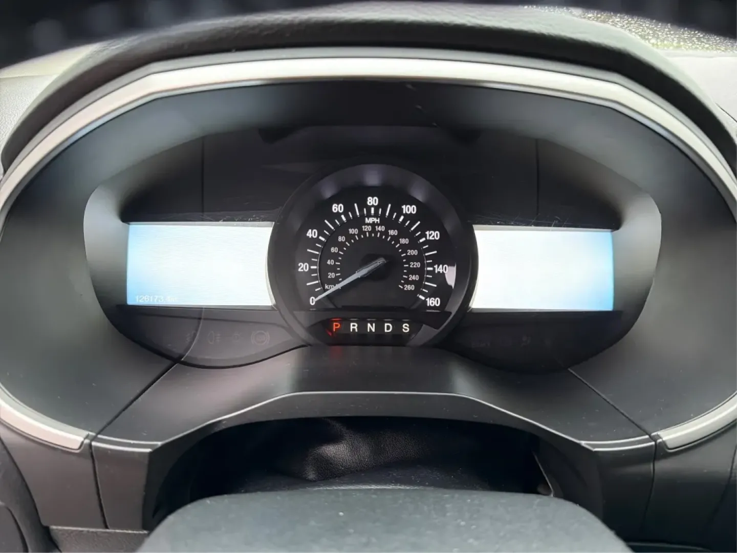 2016 Ford Edge SEL (2FMPK3J98GB) with an 2.0L L4 DOHC 16V engine, 6A transmission, located at 8750 N County Rd 25A, Piqua, OH, 45356, (937) 908-9800, 40.164391, -84.232513 - ### Experience Comfort and Versatility in the 2016 Ford Edge SEL at Advantage Car and Credit - Troy<br /> <br /> Looking for the perfect blend of style, comfort, and functionality? The 2016 Ford Edge SEL, available at Advantage Car and Credit in Troy, OH, is tailored for those who lead an active lif - Photo#15