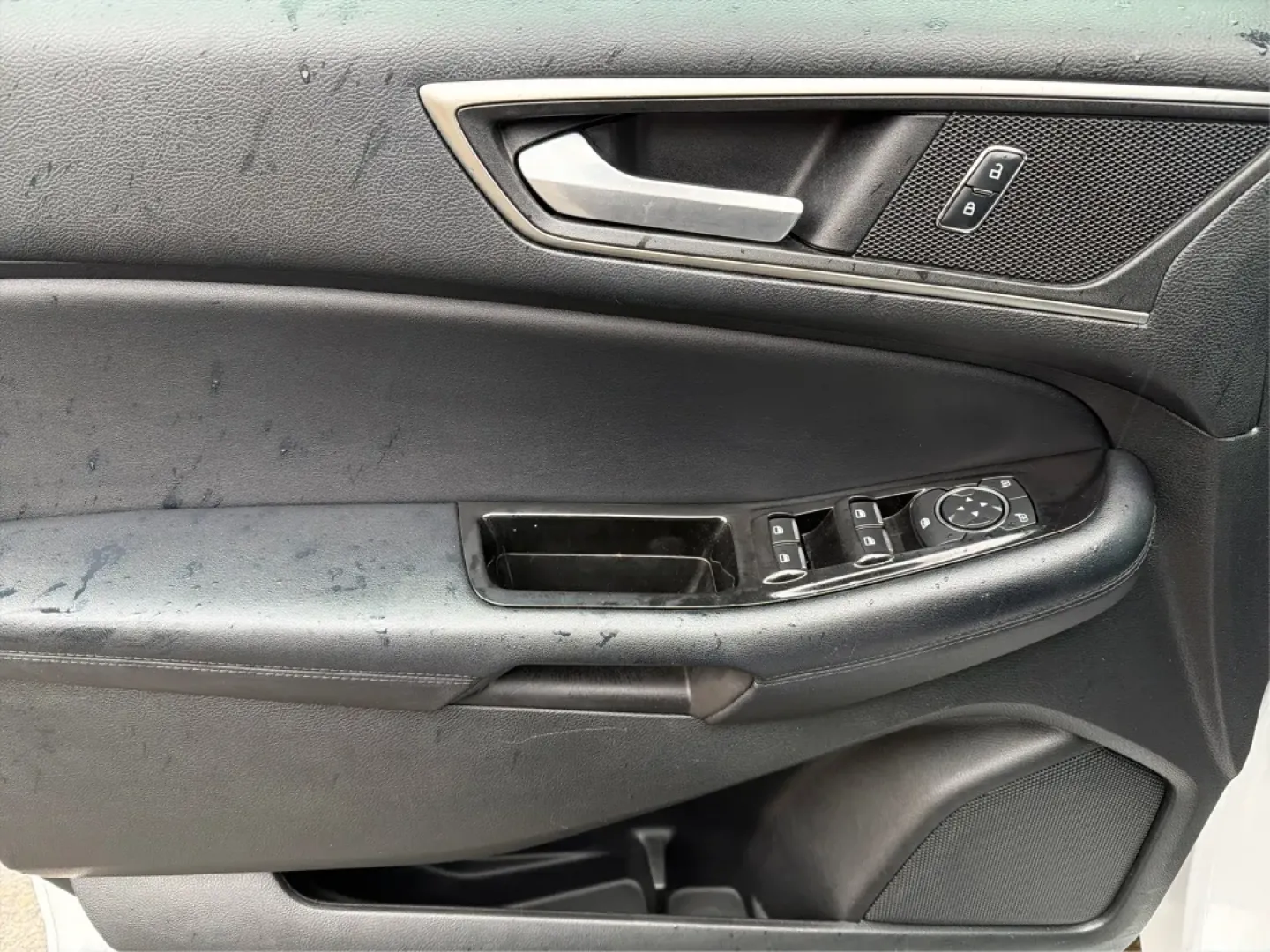 2016 Ford Edge SEL (2FMPK3J98GB) with an 2.0L L4 DOHC 16V engine, 6A transmission, located at 8750 N County Rd 25A, Piqua, OH, 45356, (937) 908-9800, 40.164391, -84.232513 - ### Experience Comfort and Versatility in the 2016 Ford Edge SEL at Advantage Car and Credit - Troy<br /> <br /> Looking for the perfect blend of style, comfort, and functionality? The 2016 Ford Edge SEL, available at Advantage Car and Credit in Troy, OH, is tailored for those who lead an active lif - Photo#19