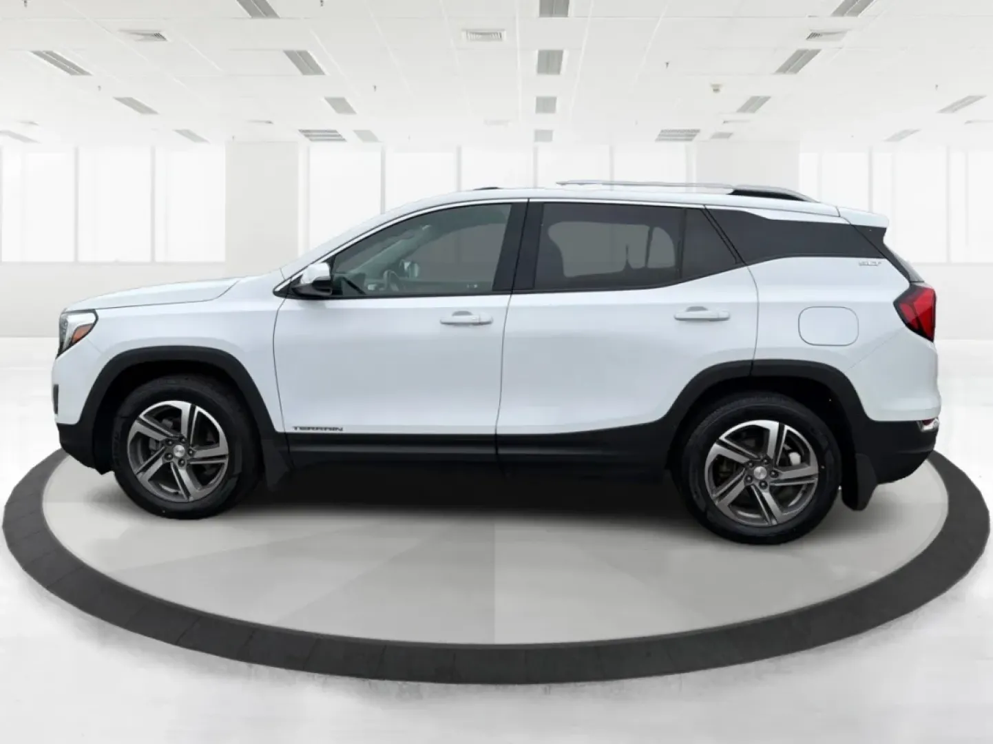 2019 GMC Terrain SLT (3GKALVEVXKL) with an Other engine, located at 8750 N County Rd 25A, Piqua, OH, 45356, (937) 908-9800, 40.164391, -84.232513 - ### Embrace Adventure with the 2019 GMC Terrain SLT Perfect for Your Active Lifestyle!<br /> <br /> Are you ready to elevate your journeys, whether it's a weekend escape to the scenic Miami and Erie Canal or a daily commute through the vibrant streets of Piqua, OH? Meet the 2019 GMC Terrain SLT, an - Photo#5