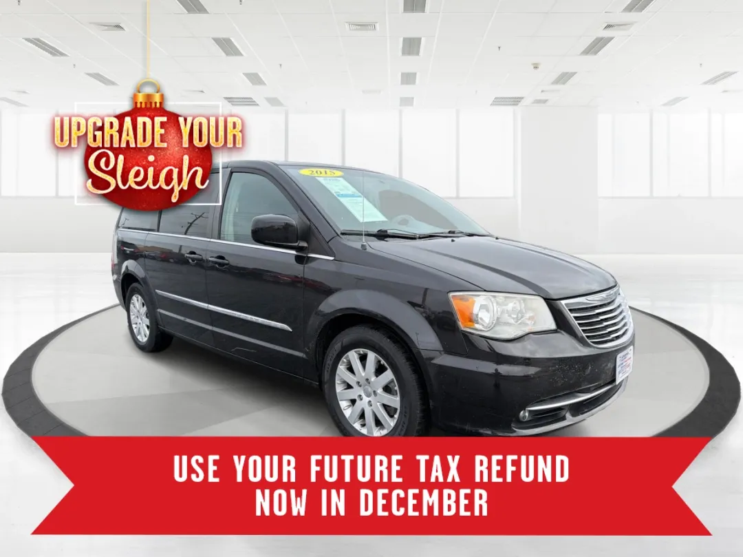 photo of 2015 Chrysler Town  and  Country Touring