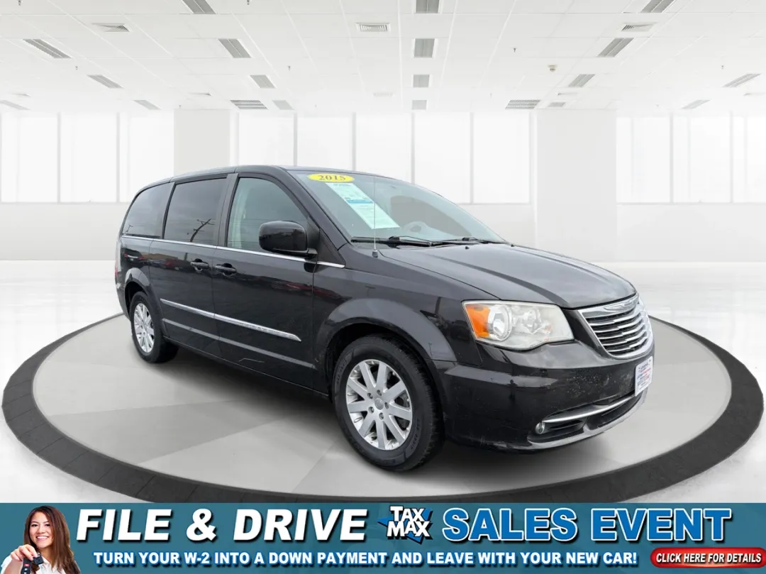 photo of 2015 Chrysler Town  and  Country Touring