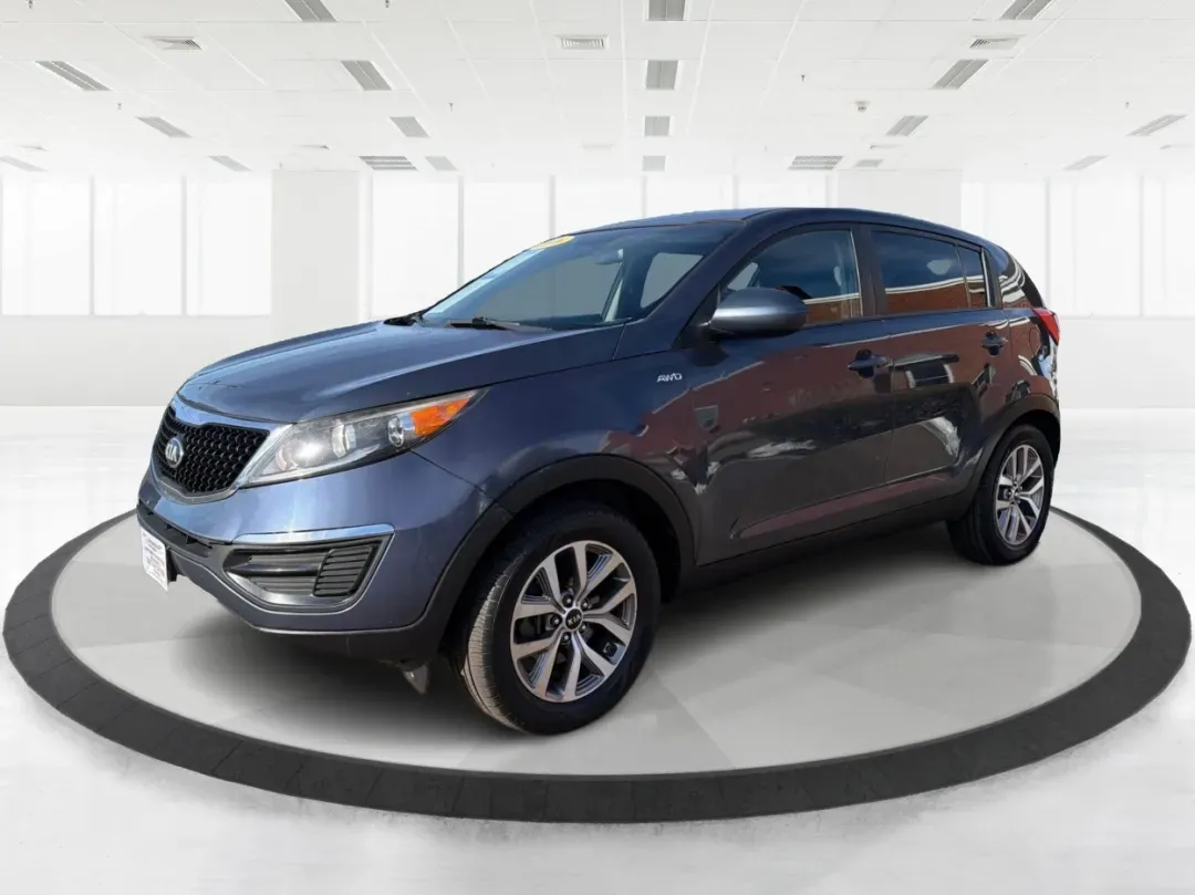 2016 Kia Sportage LX (KNDPBCAC0G7) with an Theta II 2.4L I-4 gasoline direct injection engine, located at 8750 N County Rd 25A, Piqua, OH, 45356, (937) 908-9800, 40.164391, -84.232513 - **Adventure Awaits with the 2016 Kia Sportage LX! Perfect for Your Next Family Road Trip or Daily Commute!**<br /> <br /> Are you looking for a versatile vehicle that fits your active lifestyle? Look no further than this stunning 2016 Kia Sportage LX, available now at Advantage Car and Credit in Tro - Photo#8