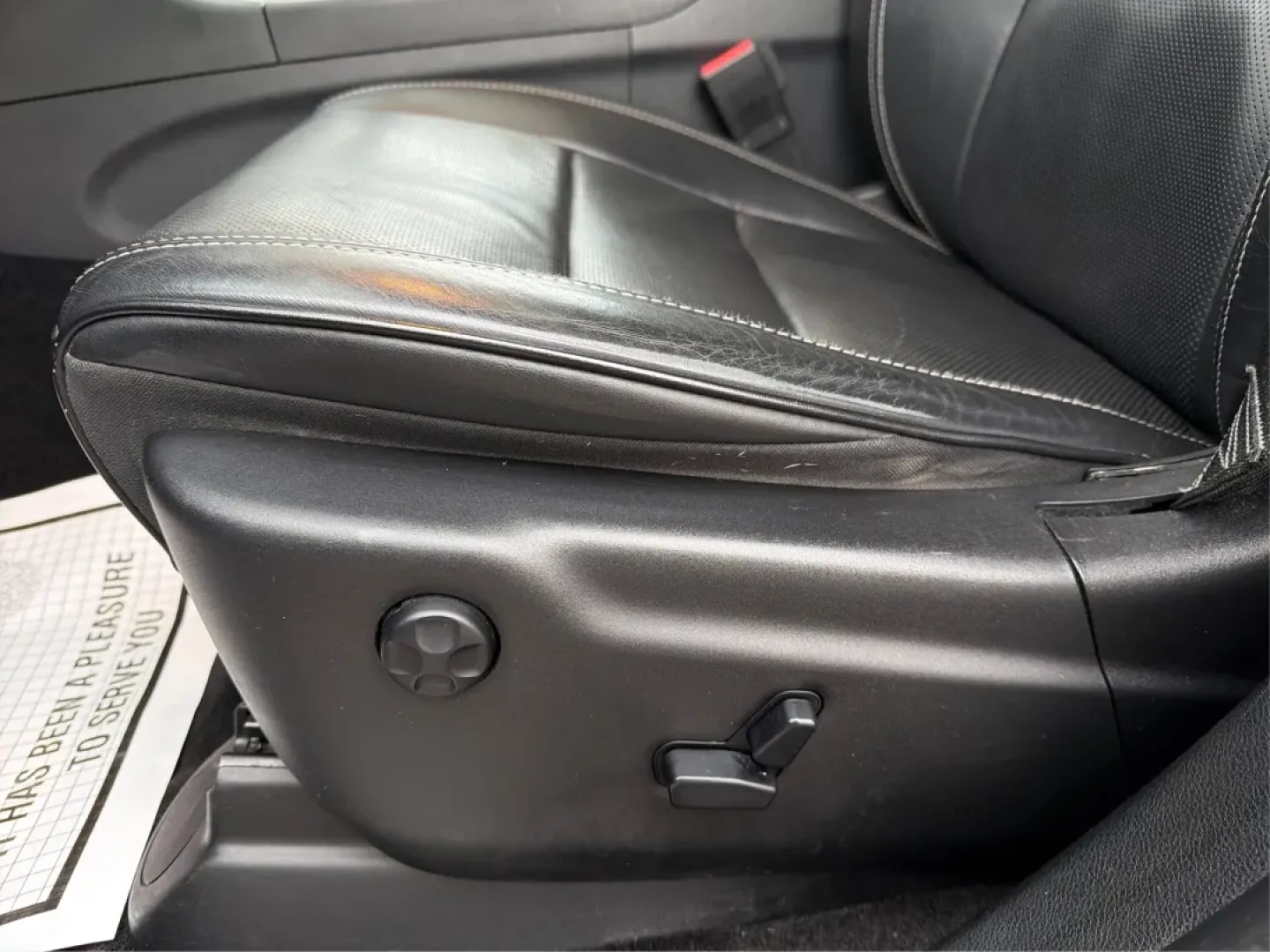 2015 Jeep Grand Cherokee Overland (1C4RJFCT6FC) with an Other engine, located at 1099 N County Rd 25A, Troy, OH, 45373, (937) 908-9800, 40.057079, -84.212883 - **Adventure Awaits: 2015 Jeep Grand Cherokee Overland - Your Perfect Family SUV!**<br /> <br /> If you're looking for a vehicle that perfectly balances comfort, style, and rugged capability, look no further than this stunning 2015 Jeep Grand Cherokee Overland. This SUV is not just a mode of transpor - Photo#18