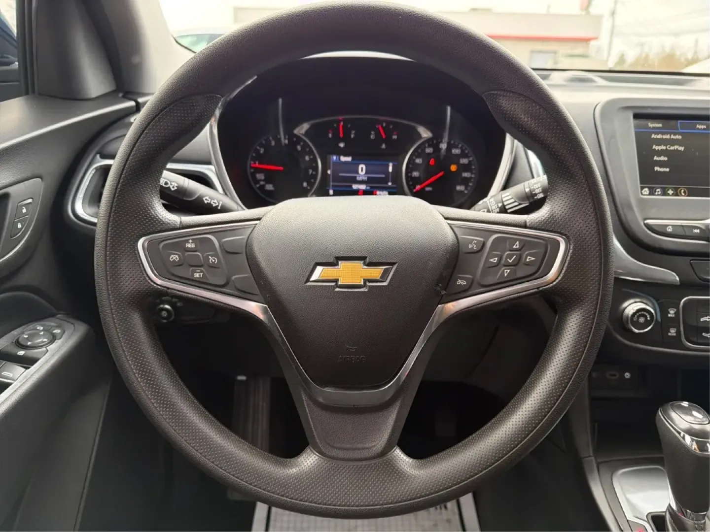 2019 Chevrolet Equinox LT (2GNAXKEV8K6) with an 1.5L I-4 gasoline direct injection engine, located at 880 E. National Road, Vandalia, OH, 45377, (937) 908-9800, 39.891918, -84.183594 - **Adventure Awaits with the 2019 Chevrolet Equinox LT at Advantage Car and Credit - Vandalia!**<br /> <br /> Discover the freedom of the open road with the 2019 Chevrolet Equinox LT, the perfect vehicle for your next adventure or daily commute. Whether you're navigating the bustling streets of Vanda - Photo#16