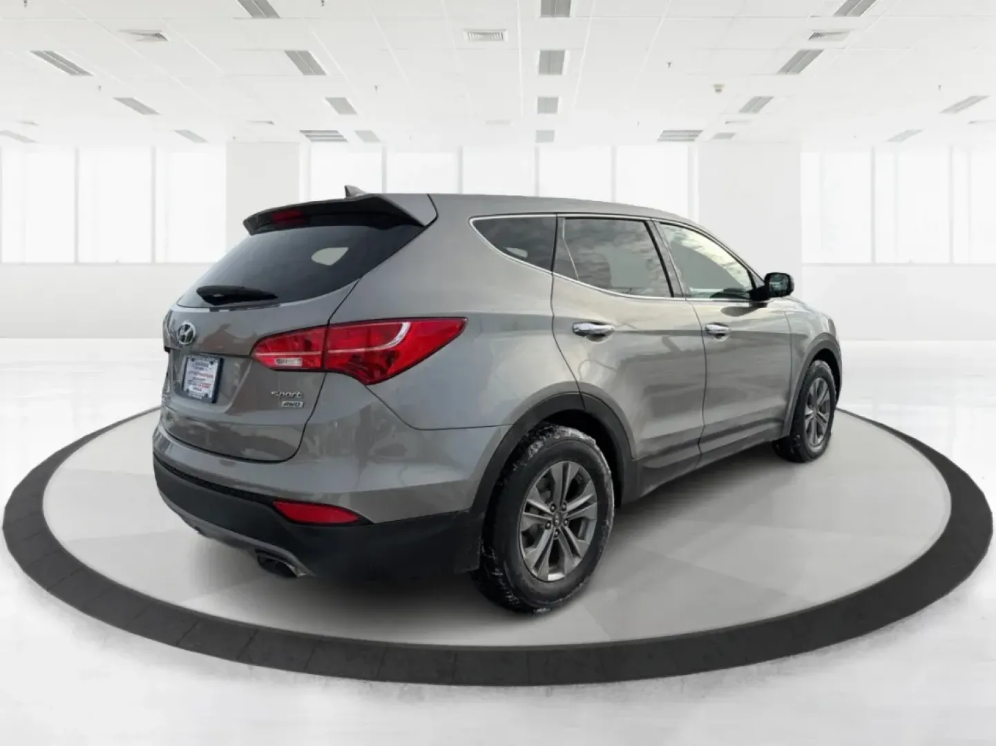 2016 Hyundai Santa Fe 2.4L (5XYZTDLB1GG) with an Theta II 2.4L I-4 gasoline direct injection engine, located at 1099 N County Rd 25A, Troy, OH, 45373, (937) 908-9800, 40.057079, -84.212883 - ### Embrace Your Adventurous Lifestyle with the 2016 Hyundai Santa Fe at Advantage Car and Credit - Troy!<br /> <br /> Are you ready to elevate your weekend escapes or daily commutes? Look no further than this stunning 2016 Hyundai Santa Fe, a versatile SUV designed for those who crave adventure and - Photo#2