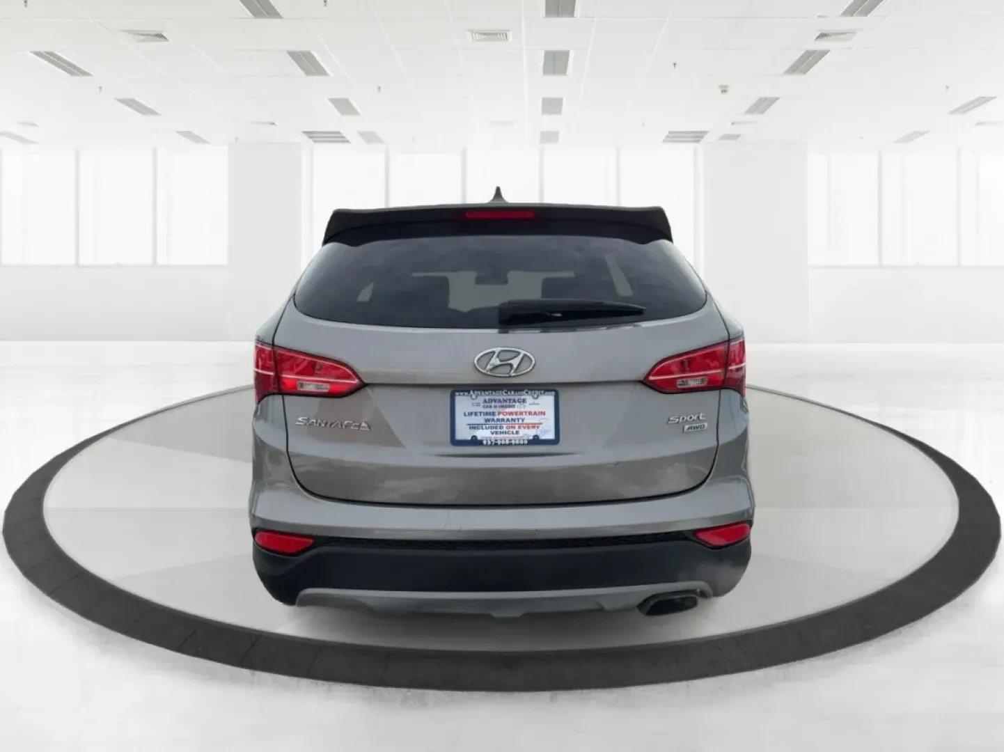 2016 Hyundai Santa Fe 2.4L (5XYZTDLB1GG) with an Theta II 2.4L I-4 gasoline direct injection engine, located at 1099 N County Rd 25A, Troy, OH, 45373, (937) 908-9800, 40.057079, -84.212883 - ### Embrace Your Adventurous Lifestyle with the 2016 Hyundai Santa Fe at Advantage Car and Credit - Troy!<br /> <br /> Are you ready to elevate your weekend escapes or daily commutes? Look no further than this stunning 2016 Hyundai Santa Fe, a versatile SUV designed for those who crave adventure and - Photo#3