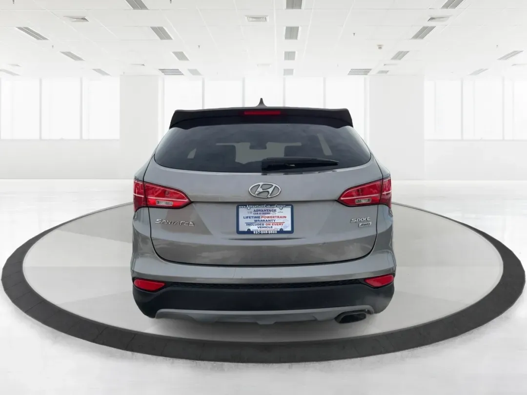 2016 Hyundai Santa Fe 2.4L (5XYZTDLB1GG) with an Theta II 2.4L I-4 gasoline direct injection engine, located at 1099 N County Rd 25A, Troy, OH, 45373, (937) 908-9800, 40.057079, -84.212883 - ### Embrace Your Adventurous Lifestyle with the 2016 Hyundai Santa Fe at Advantage Car and Credit - Troy!<br /> <br /> Are you ready to elevate your weekend escapes or daily commutes? Look no further than this stunning 2016 Hyundai Santa Fe, a versatile SUV designed for those who crave adventure and - Photo#3