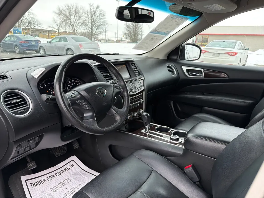 2013 Nissan Pathfinder SL (5N1AR2MM7DC) with an 3.5L V-6 DOHC engine, located at 1184 Kauffman Ave, Fairborn, OH, 45324, (937) 908-9800, 39.807072, -84.030914 - **Discover Your Next Adventure with the 2013 Nissan Pathfinder at Advantage Car and Credit in Fairborn, OH!**<br /> <br /> Are you ready to elevate your family outings or weekend adventures? Look no further than the 2013 Nissan Pathfinder SL, a spacious and dependable SUV perfect for growing familie - Photo#9