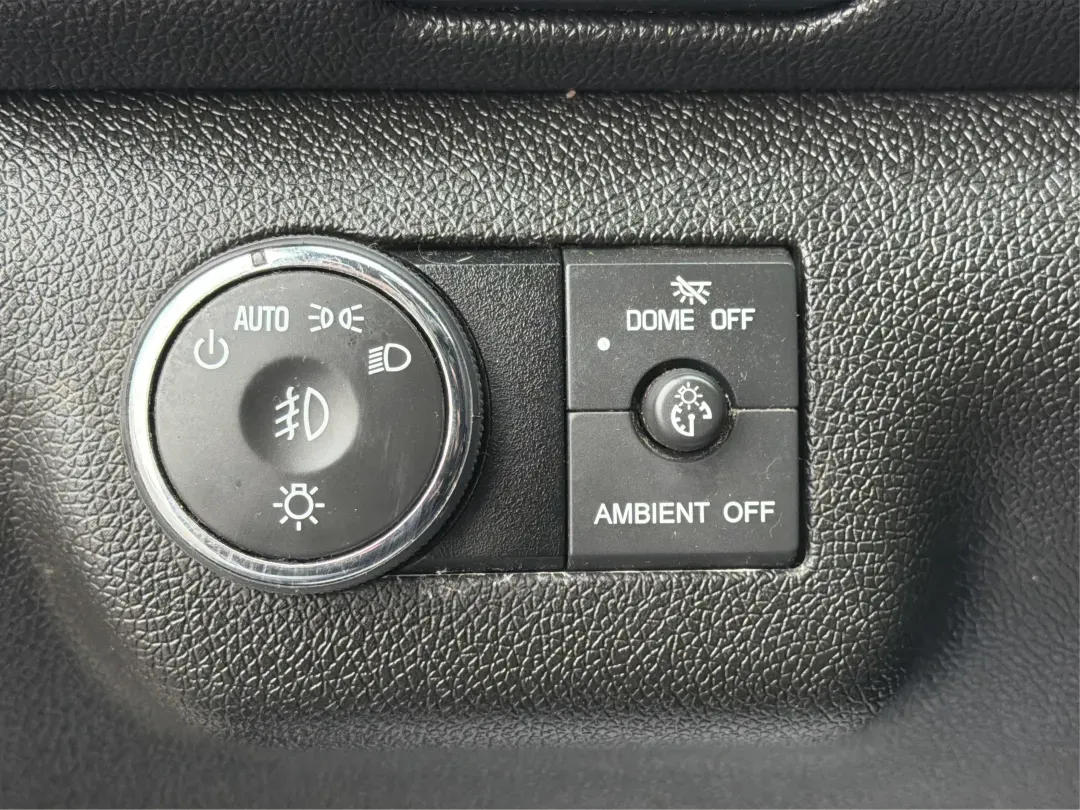 2017 Chevrolet Traverse 1LT (1GNKVGKD1HJ) with an 3.6L V-6 gasoline direct injection engine, located at 880 E. National Road, Vandalia, OH, 45377, (937) 908-9800, 39.891918, -84.183594 - **Adventure Awaits with the 2017 Chevrolet Traverse at Advantage Car and Credit!**<br /> <br /> Are you ready to elevate your family road trips or weekend adventures? Look no further than our stunning 2017 Chevrolet Traverse, available now at Advantage Car and Credit in Vandalia, OH. This spacious S - Photo#17