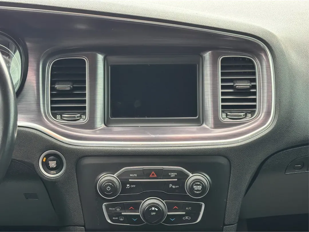 2018 Dodge Charger SXT RWD (2C3CDXBGXJH) with an Pentastar 3.6L V-6 DOHC engine, located at 880 E. National Road, Vandalia, OH, 45377, (937) 908-9800, 39.891918, -84.183594 - **Unleash Your Drive with the 2018 Dodge Charger SXT Perfect for Every Adventure!**<br /> <br /> Are you ready to turn heads and enjoy every mile? The 2018 Dodge Charger SXT is the perfect companion for those who refuse to compromise on style and performance. Whether you're commuting through Vandal - Photo#13