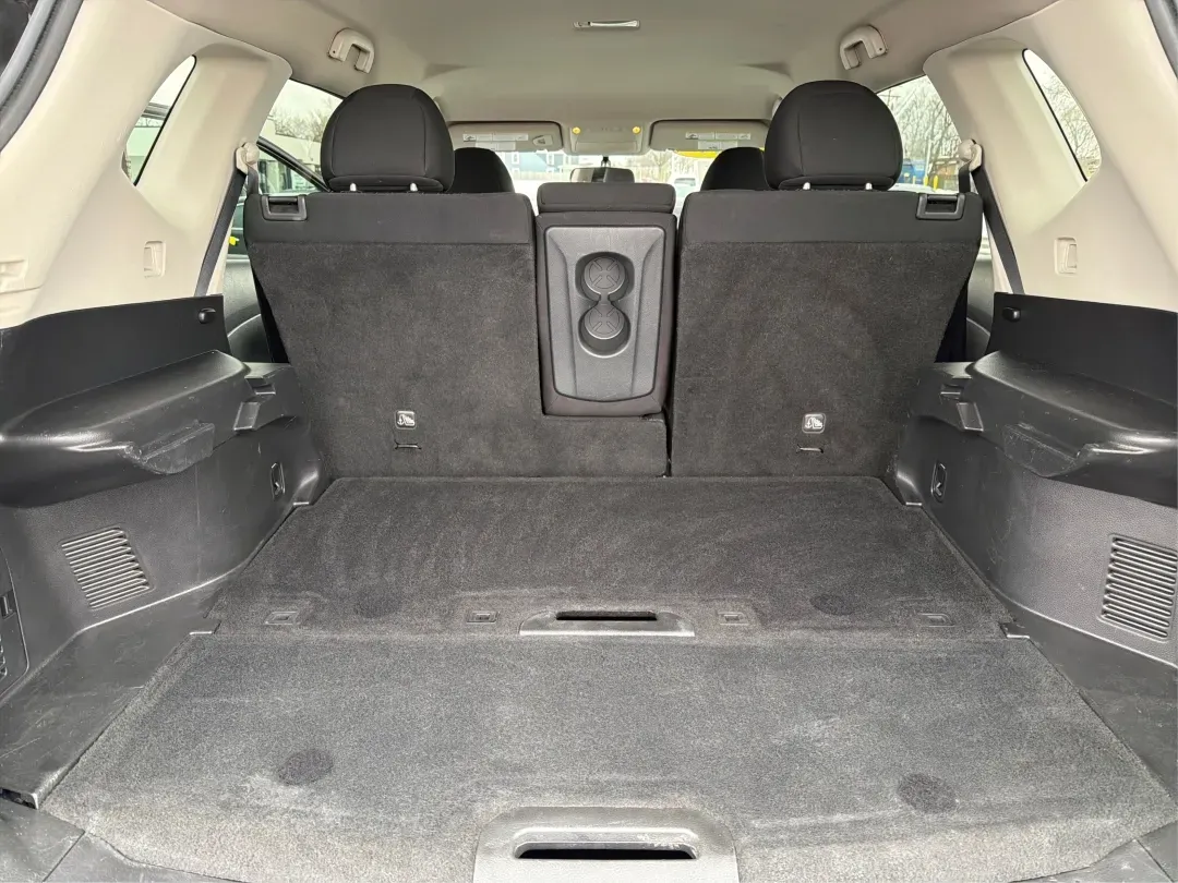 2017 Nissan Rogue SV (5N1AT2MV8HC) with an 2.5L I-4 DOHC engine, located at 1099 N County Rd 25A, Troy, OH, 45373, (937) 908-9800, 40.057079, -84.212883 - **Adventure Awaits with the 2017 Nissan Rogue SV Perfect for Growing Families!**<br /> <br /> Are you in search of a reliable SUV that fits your active lifestyle? Look no further than this 2017 Nissan Rogue SV, available now at Advantage Car and Credit - Troy! This spacious sport utility vehicle is - Photo#12