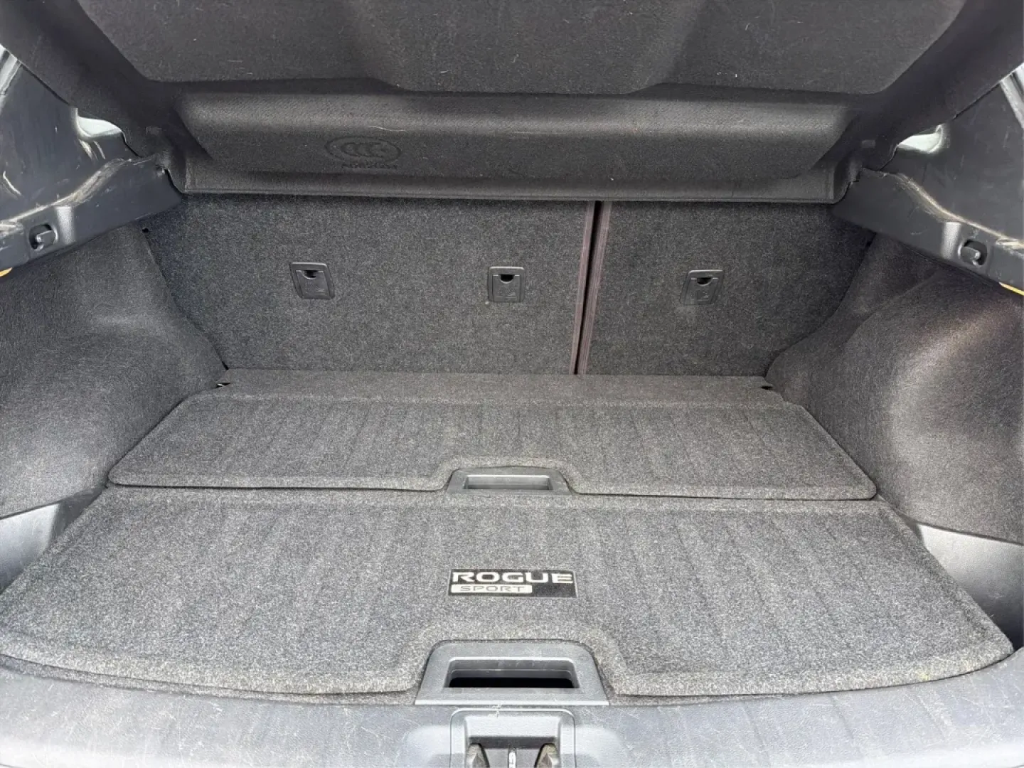 2018 Nissan Rogue SL (JN1BJ1CRXJW) with an 2L I-4 gasoline direct injection engine, located at 8750 N County Rd 25A, Piqua, OH, 45356, (937) 908-9800, 40.164391, -84.232513 - **Adventure Awaits with the 2018 Nissan Rogue SL at Advantage Car and Credit - Fairborn!**<br /> <br /> Are you ready to elevate your driving experience and create unforgettable memories on the road? The 2018 Nissan Rogue SL is the ideal companion for growing families, weekend adventurers, or anyone - Photo#12