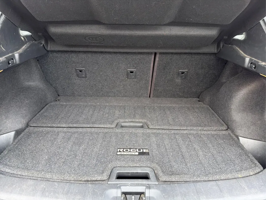 2018 Nissan Rogue SL (JN1BJ1CRXJW) with an 2L I-4 gasoline direct injection engine, located at 1184 Kauffman Ave, Fairborn, OH, 45324, (937) 908-9800, 39.807072, -84.030914 - **Adventure Awaits with the 2018 Nissan Rogue SL at Advantage Car and Credit - Fairborn!**<br /> <br /> Are you ready to elevate your driving experience and create unforgettable memories on the road? The 2018 Nissan Rogue SL is the ideal companion for growing families, weekend adventurers, or anyone - Photo#12