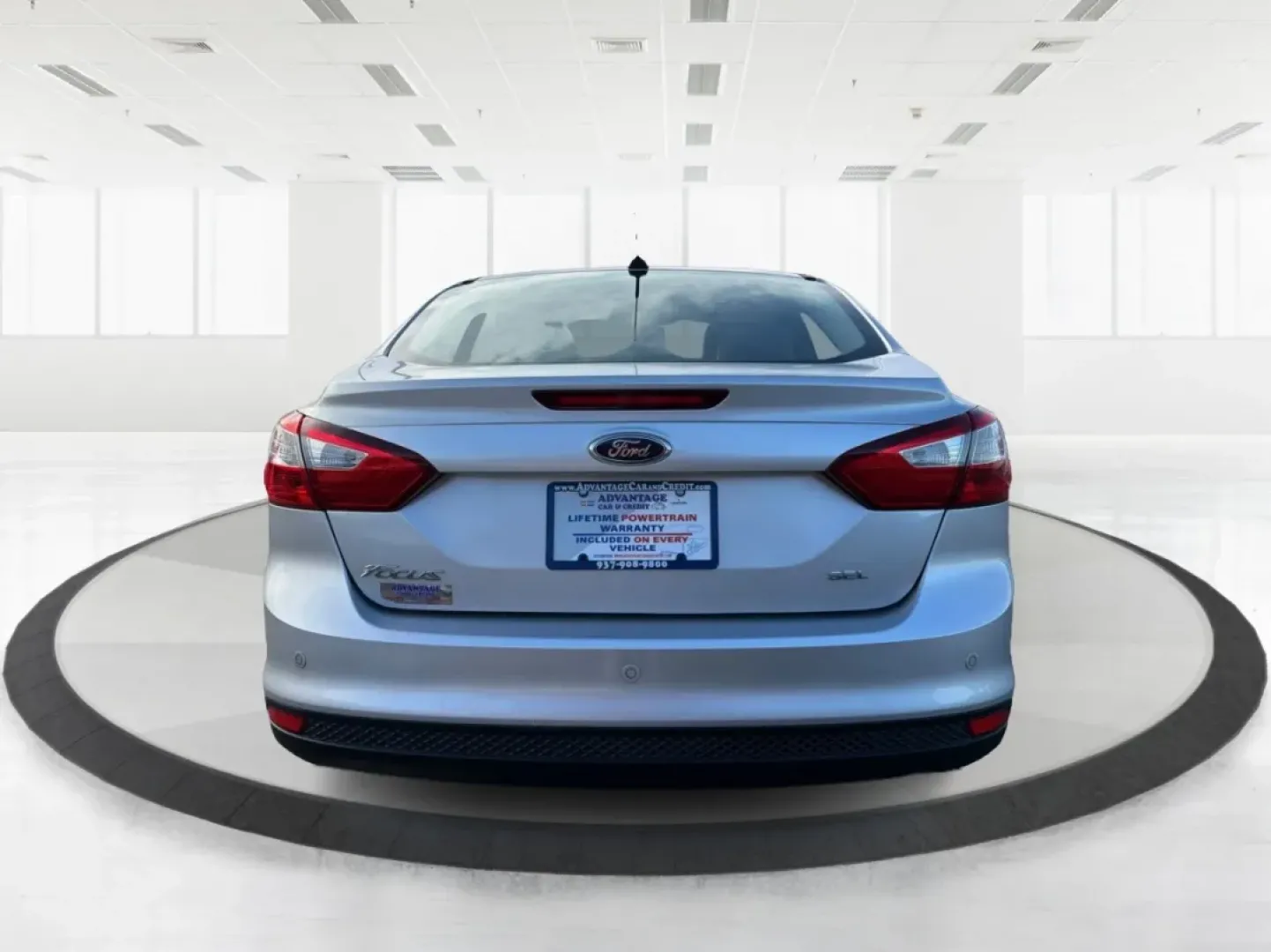 2012 Ford Focus SEL (1FAHP3H28CL) with an 2L I-4 gasoline direct injection engine, 6-Speed Automatic transmission, located at 8750 N County Rd 25A, Piqua, OH, 45356, (937) 908-9800, 40.164391, -84.232513 - ### Experience Comfort and Convenience with the 2012 Ford Focus SEL at Advantage Car and Credit - Piqua<br /> <br /> Are you searching for a reliable vehicle that perfectly complements your busy lifestyle? Whether you're commuting to work, running errands around Piqua, or planning a family road trip - Photo#3