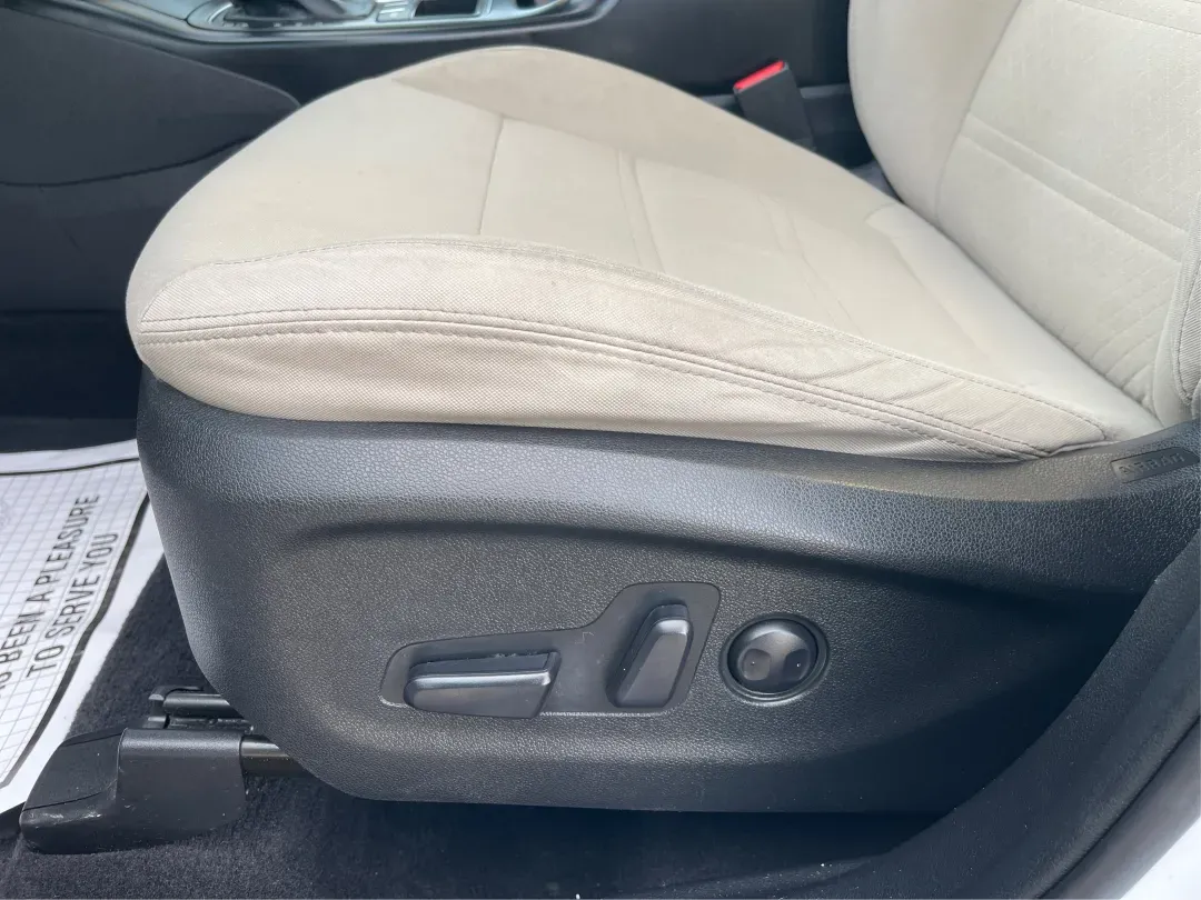 2017 Kia Sorento 2.4L LX (5XYPG4A37HG) with an 2.4L I-4 gasoline direct injection engine, located at 1951 S Dayton Lakeview Rd., New Carlisle, OH, 45344, (937) 908-9800, 39.890999, -84.050255 - **Adventure Awaits: Drive Home the 2017 Kia Sorento LX from Advantage Car and Credit!**<br /> <br /> Are you ready to embark on weekend adventures, family road trips, or daily commutes? The 2017 Kia Sorento LX, available at Advantage Car and Credit in New Carlisle, OH, is the perfect companion for e - Photo#17