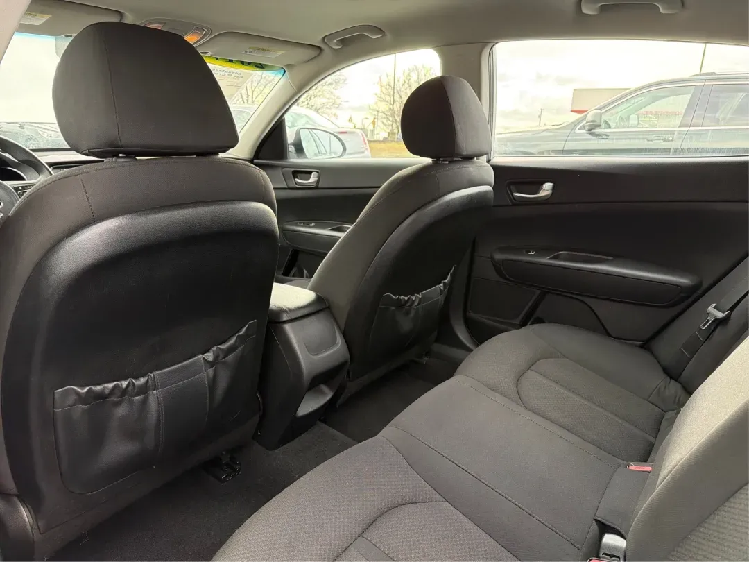 2017 Kia Optima LX (5XXGT4L31HG) with an Theta II 2.4L I-4 gasoline direct injection engine, located at 8750 N County Rd 25A, Piqua, OH, 45356, (937) 908-9800, 40.164391, -84.232513 - Are you ready to elevate your daily drive while embracing a lifestyle of convenience and reliability? Look no further than this stunning 2017 Kia Optima LX, available now at Advantage Car and Credit in Piqua, OH! This sedan is perfect for budget-conscious buyers seeking an efficient and stylish vehi - Photo#10