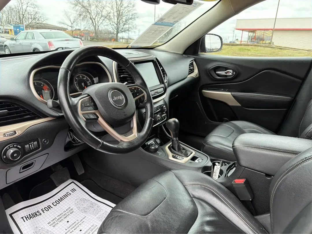 2018 Jeep Cherokee Limited 4x4 (1C4PJMDB4JD) with an Other engine, located at 1951 S Dayton Lakeview Rd., New Carlisle, OH, 45344, (937) 908-9800, 39.890999, -84.050255 - **Adventure Awaits with the 2018 Jeep Cherokee Limited 4x4!**<br /> <br /> Are you ready to elevate your daily drive or embark on unforgettable weekend adventures? Look no further than this stunning 2018 Jeep Cherokee Limited 4x4, now available at Advantage Car and Credit, your trusted Buy Here Pay - Photo#9