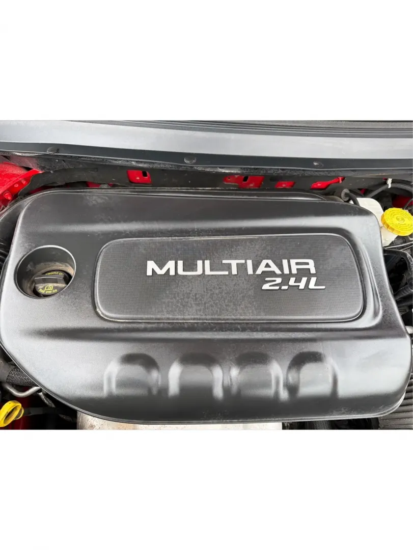 2018 Jeep Cherokee Limited 4x4 (1C4PJMDB4JD) with an 2.4L L4 DOHC 16V engine, 9A transmission, located at 1951 S Dayton Lakeview Rd., New Carlisle, OH, 45344, (937) 908-9800, 39.890999, -84.050255 - **Adventure Awaits with the 2018 Jeep Cherokee Limited 4x4!**<br /> <br /> Are you ready to elevate your daily drive or embark on unforgettable weekend adventures? Look no further than this stunning 2018 Jeep Cherokee Limited 4x4, now available at Advantage Car and Credit, your trusted Buy Here Pay - Photo#11