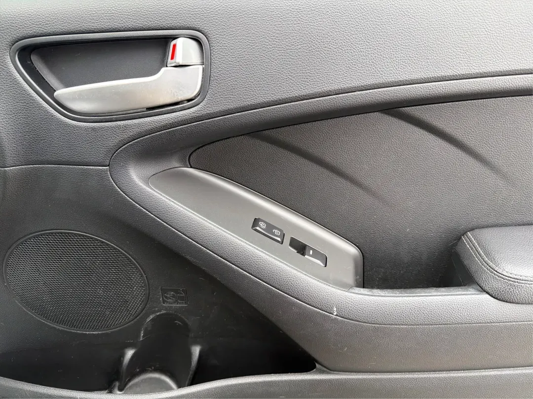 2018 Kia Forte LX (3KPFK4A71JE) with an 2L I-4 DOHC engine, located at 1951 S Dayton Lakeview Rd., New Carlisle, OH, 45344, (937) 908-9800, 39.890999, -84.050255 - **Discover Your Next Adventure with the 2018 Kia Forte at Advantage Car and Credit!**<br /> <br /> Are you in the market for a reliable and stylish sedan that accommodates your busy lifestyle? Look no further than this stunning 2018 Kia Forte LX, available now at Advantage Car and Credit in New Carl - Photo#18