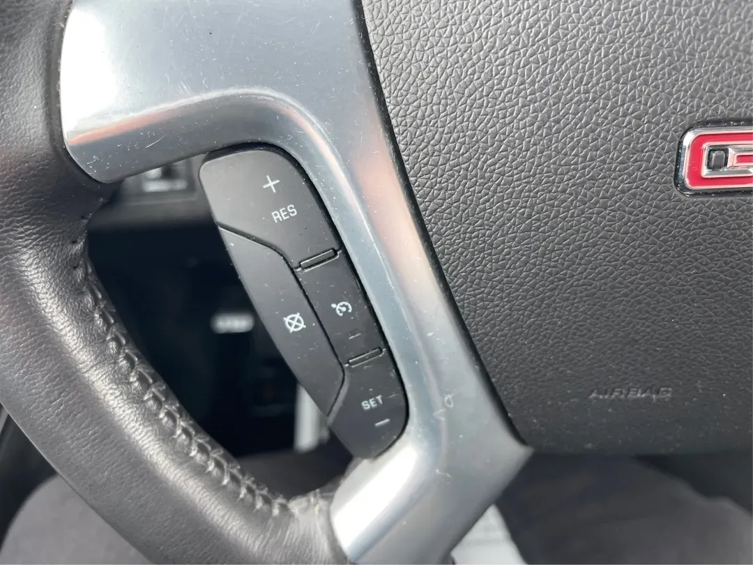 2015 GMC Acadia SLE-2 (1GKKVPKD6FJ) with an 3.6L V-6 gasoline direct injection engine, located at 8750 N County Rd 25A, Piqua, OH, 45356, (937) 908-9800, 40.164391, -84.232513 - Are you ready to elevate your family adventures or conquer your daily commute with unmatched style and comfort? Look no further than this stunning 2015 GMC Acadia SLE-2, available now at Advantage Car and Credit - Piqua. Perfectly designed for growing families, this sport utility vehicle offers a bl - Photo#9