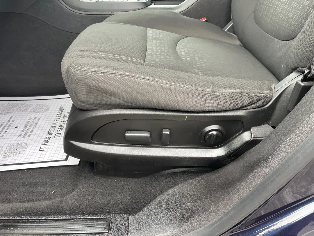 2015 GMC Acadia SLE-2 (1GKKVPKD6FJ) with an 3.6L V-6 gasoline direct injection engine, located at 8750 N County Rd 25A, Piqua, OH, 45356, (937) 908-9800, 40.164391, -84.232513 - Are you ready to elevate your family adventures or conquer your daily commute with unmatched style and comfort? Look no further than this stunning 2015 GMC Acadia SLE-2, available now at Advantage Car and Credit - Piqua. Perfectly designed for growing families, this sport utility vehicle offers a bl - Photo#11