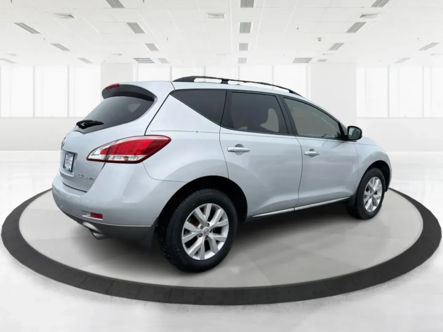 2014 Nissan Murano SL AWD (JN8AZ1MW2EW) with an 3.5L V6 DOHC 24V engine, Continuously Variable Transmission transmission, located at 1184 Kauffman Ave, Fairborn, OH, 45324, (937) 908-9800, 39.807072, -84.030914 - Discover the perfect blend of comfort, versatility, and reliability with the 2014 Nissan Murano SL AWD, available now at Advantage Car and Credit in Fairborn, OH. Whether you're a growing family needing extra space, a commuter seeking efficiency, or someone who loves weekend adventures, this SUV is - Photo#2
